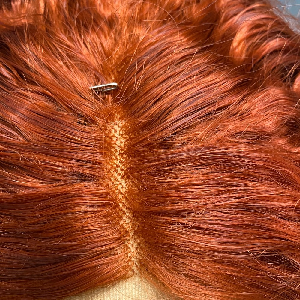 Wig - Picture 3 of 7